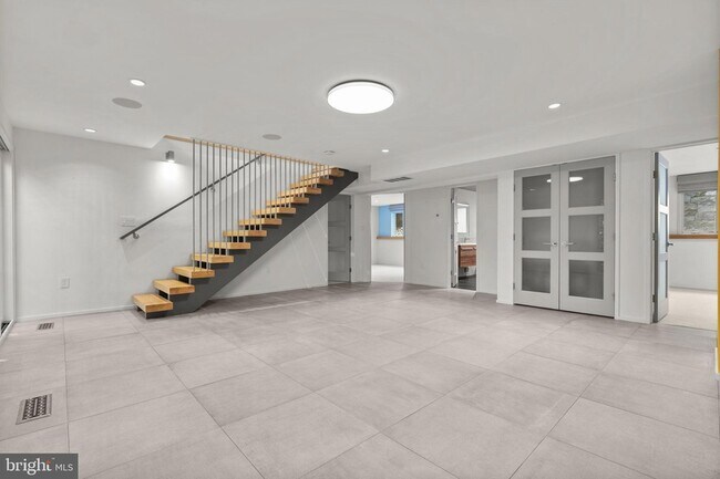 Building Photo - 5517 Mohican Rd