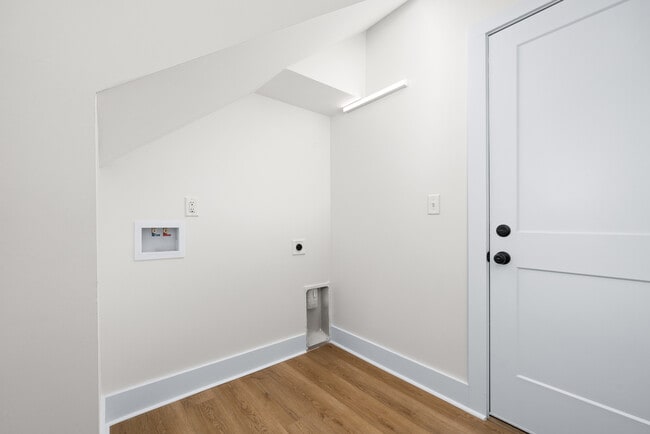 Building Photo - 1431 Spring Pointe Ln