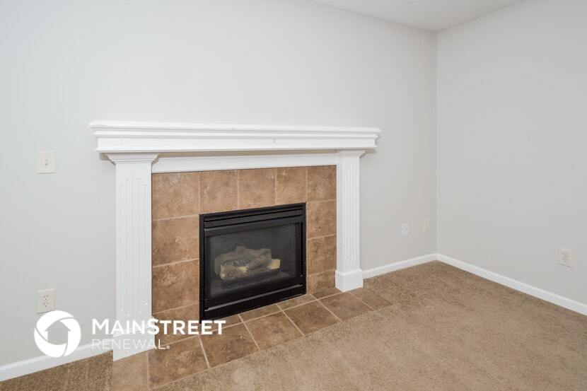 Building Photo - 1415 NW Hilltop Ln