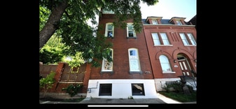 Building Photo - 2862 McNair Ave