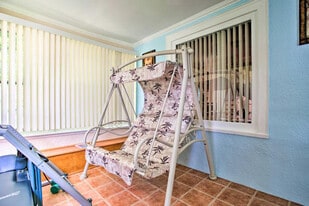 Building Photo - 52 Lewis Pkwy