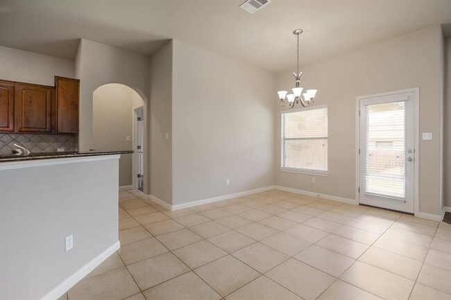 Building Photo - 1003 Suffolk Ct