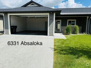 Building Photo - Gorgeous Townhome in Signal Peak (West End...