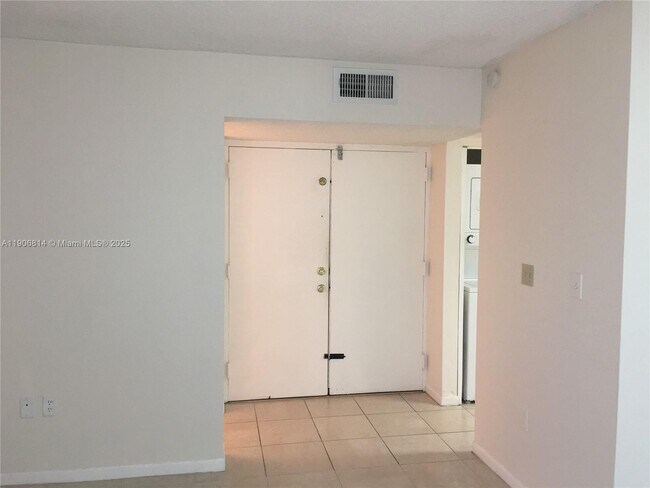 Building Photo - 11800 SW 18th St