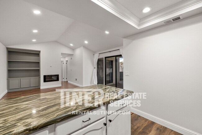 Building Photo - 7586 Waterwillow Dr