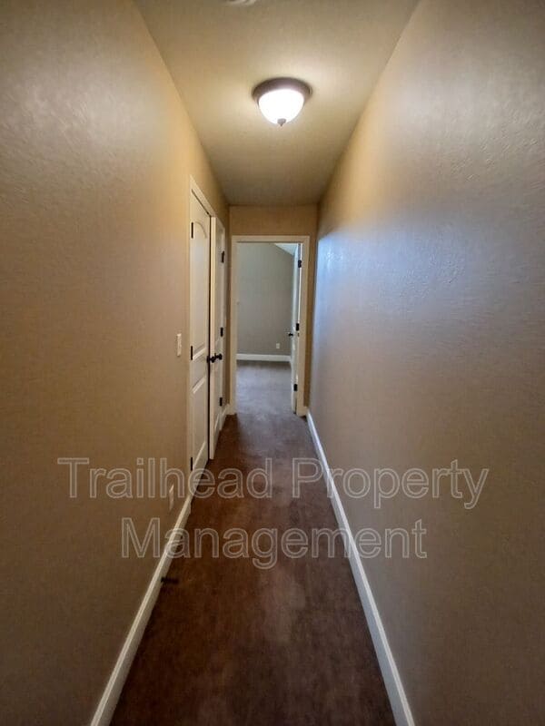 Building Photo - 21616 Westover Ct