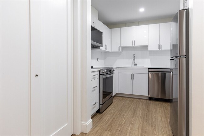 Building Photo - 109-111 Tremont St