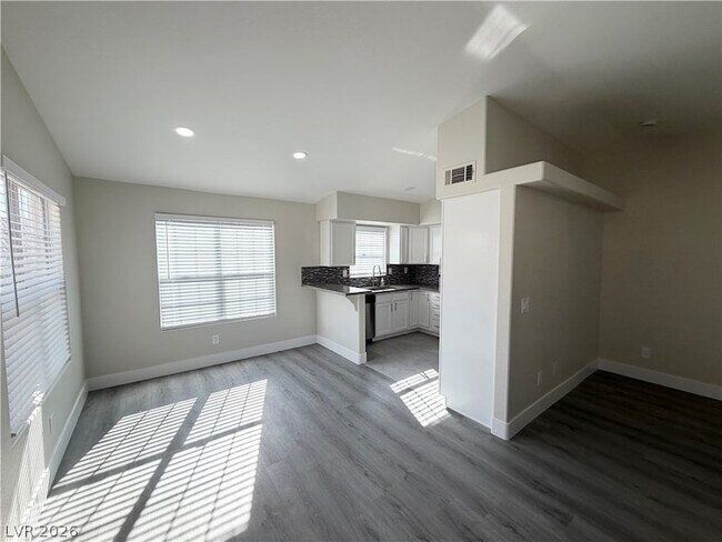 Building Photo - 520 Arrowhead Trail