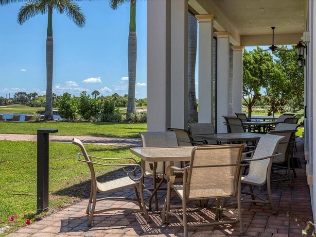 Building Photo - 10042 Crooked Crk Dr