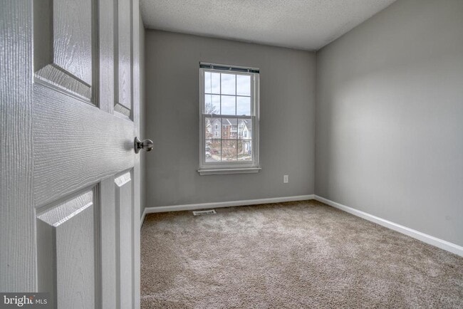 Building Photo - 1453 Golden Rod Ct