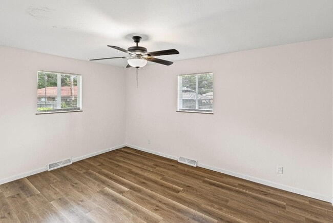 Building Photo - 506 N 44th St