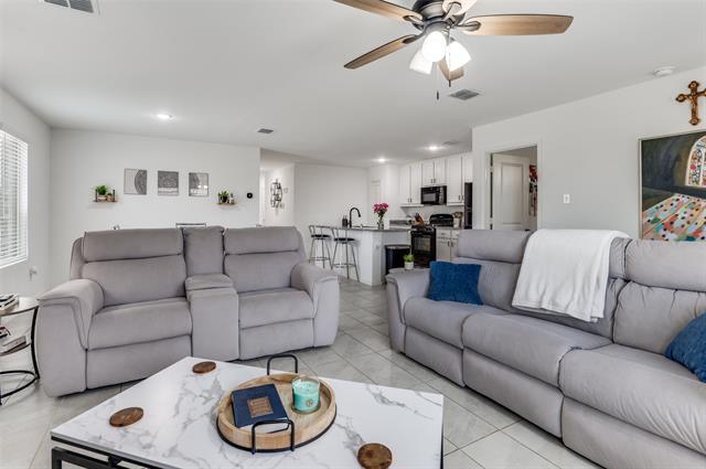 Building Photo - 1650 Woodbrook Dr