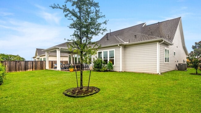 Building Photo - 2335 Pale Star Dr