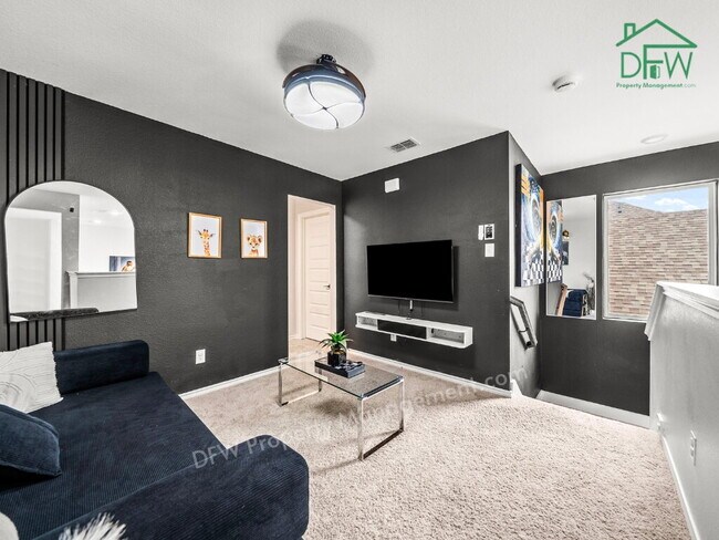 Building Photo - Spacious 4-Bedroom Home with 2-Car Garage & Resort-Style Community Amenities