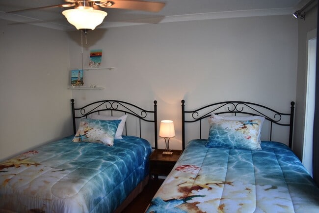 Building Photo - Waterfront Paradise - Fully Furnished Town...