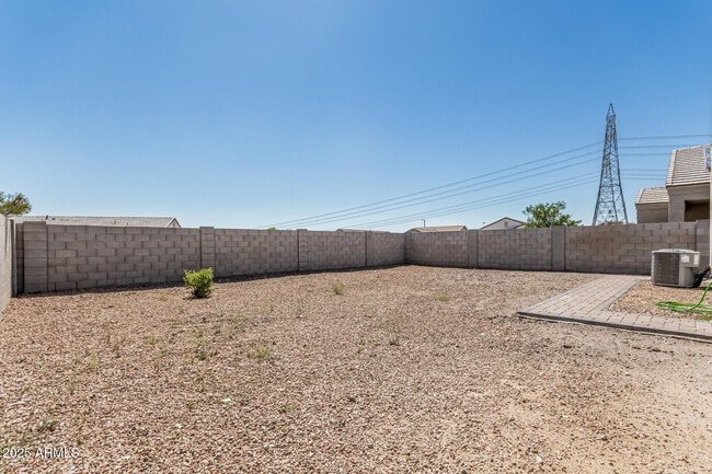 Building Photo - 3112 N 303rd Dr