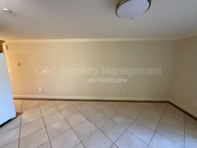 Building Photo - 1421 N First St