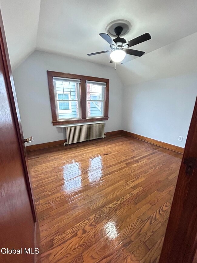 Building Photo - 21 Fordham Ct