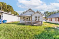 Building Photo - 403 McKenna St