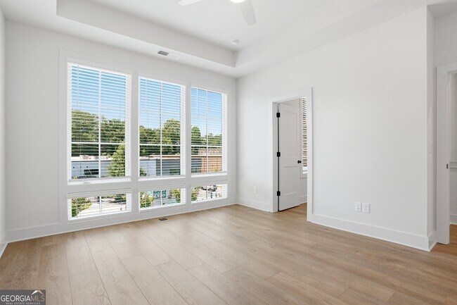 Building Photo - 2597 Mackintosh Ct