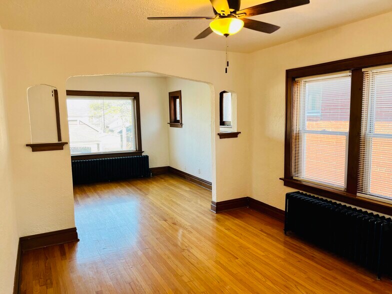 Building Photo - 5164 Goethe Ave