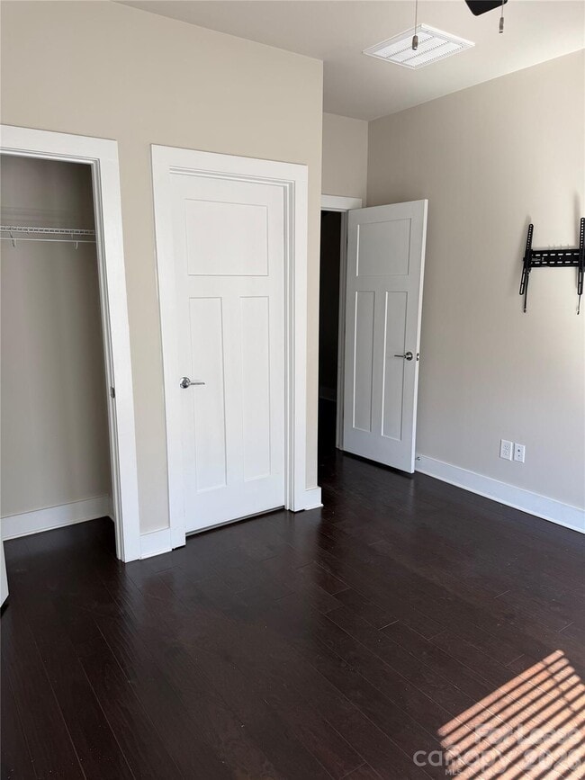 Building Photo - 1739 Cannon View Ln