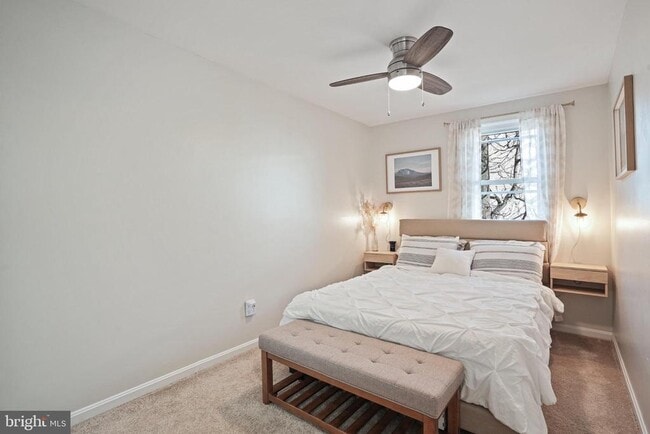 Building Photo - 1613 5th St NW