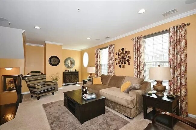 Building Photo - 3004 Grey Fox Cir