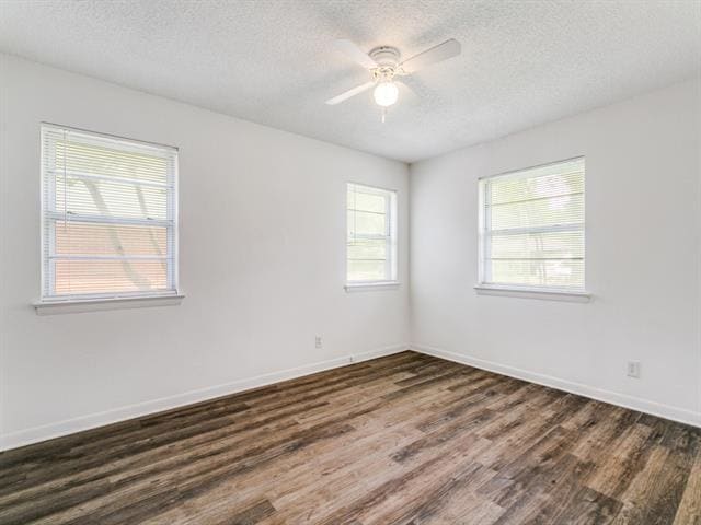 Building Photo - 3023 Topaz Ln
