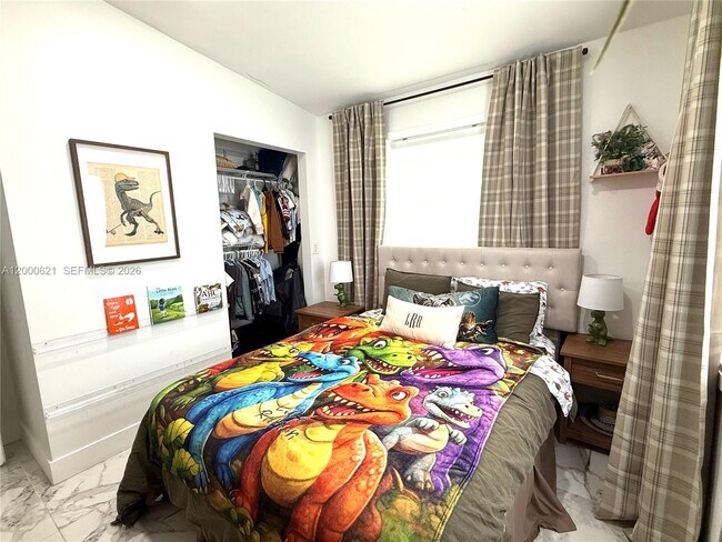 Building Photo - 11020 SW 42nd Terrace