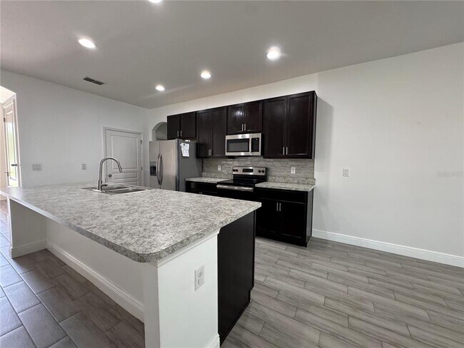 Building Photo - 2980 Scarlett Dr