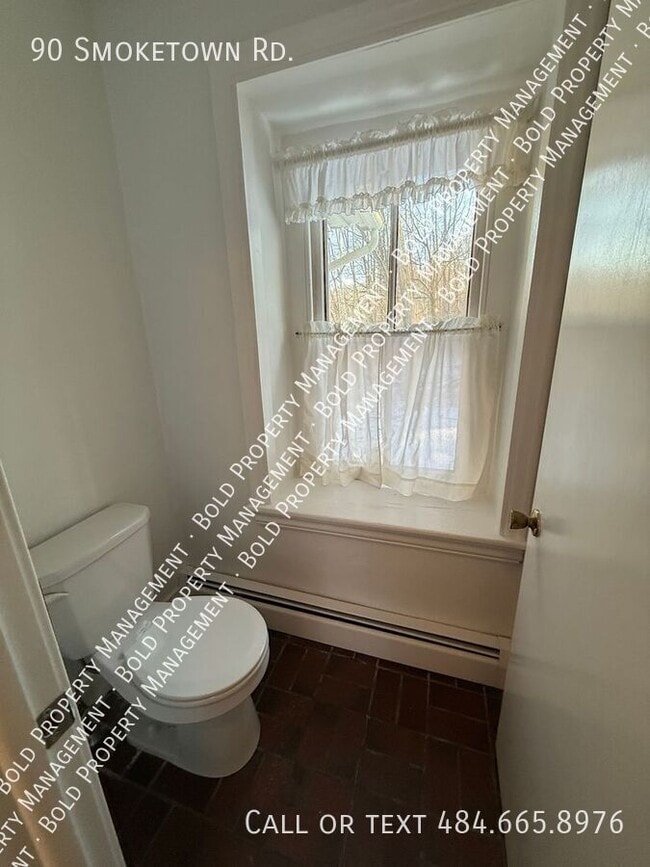 Building Photo - 90 Smoketown Rd