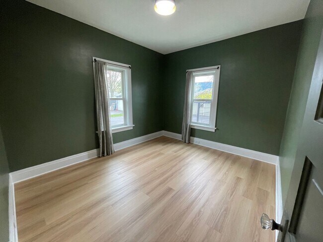 Building Photo - Click the “Apply Now” button or email wapmrentals@gmail.com for a prompt response.