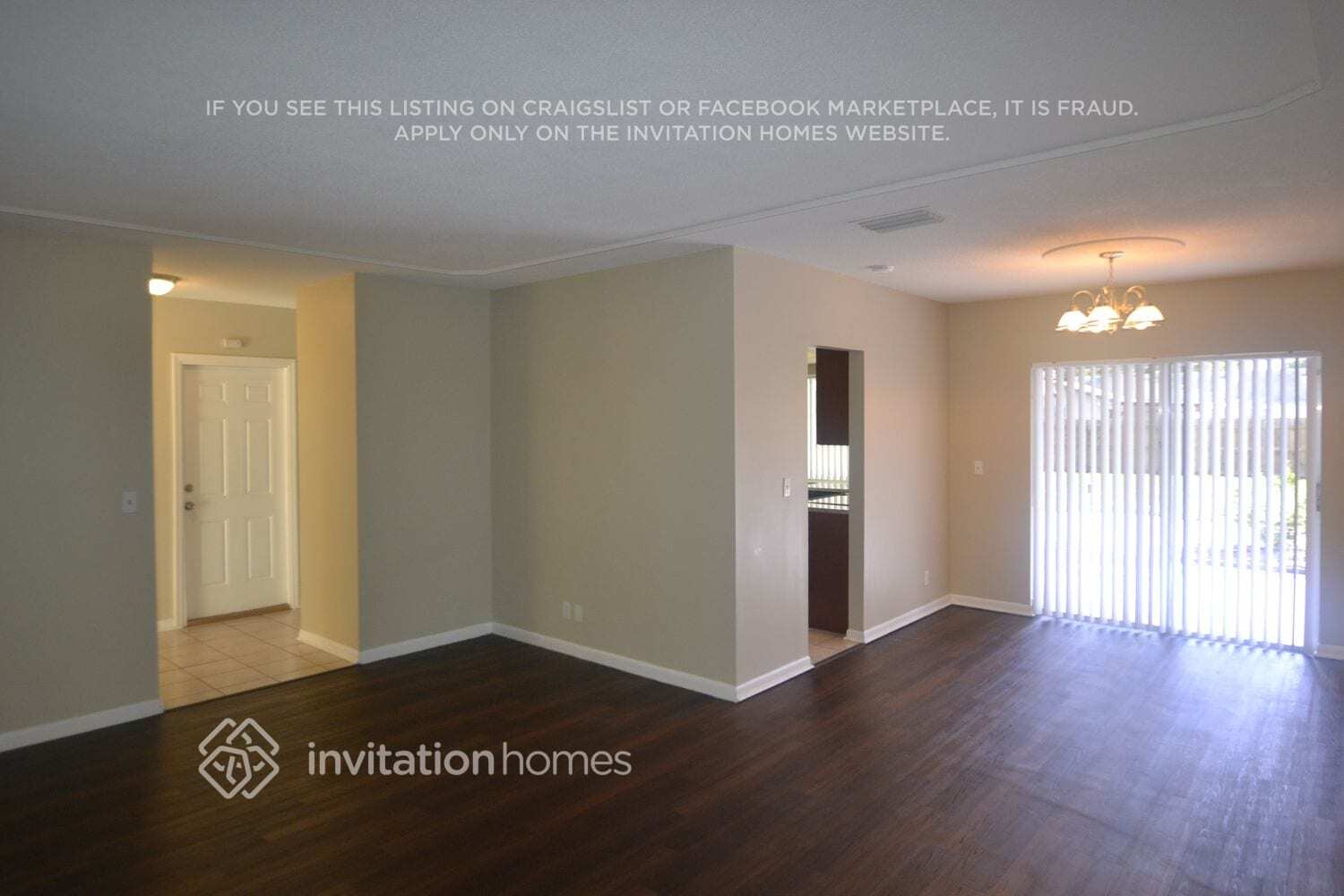 Building Photo - 1100 SW 70th Terrace