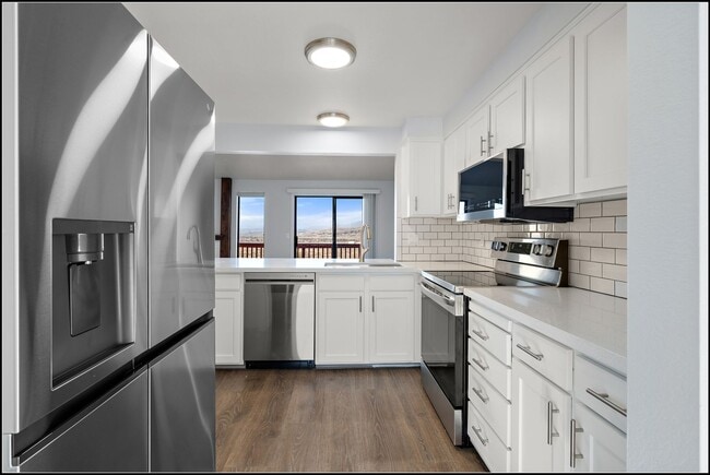 Building Photo - EAST2746