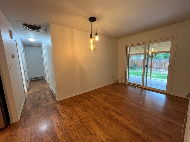 Building Photo - Adorable Home in West Fort Collins