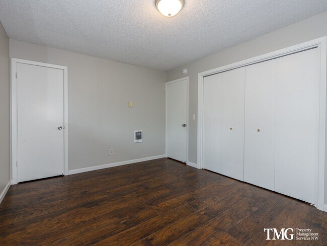 Building Photo - HildebrandtSD-2