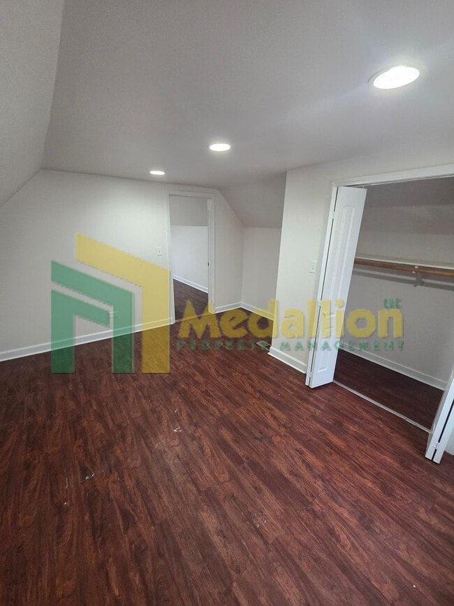 Building Photo - Updated 3-Bedroom Home with Spacious Layout and Backyard