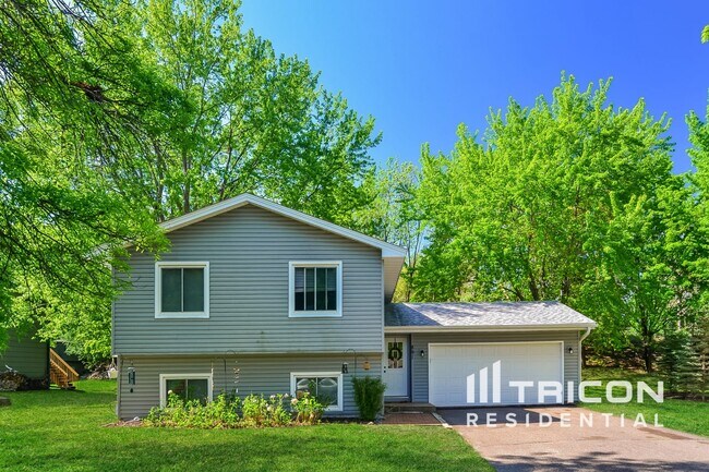 Primary Photo - 891 Nez Perce Ct