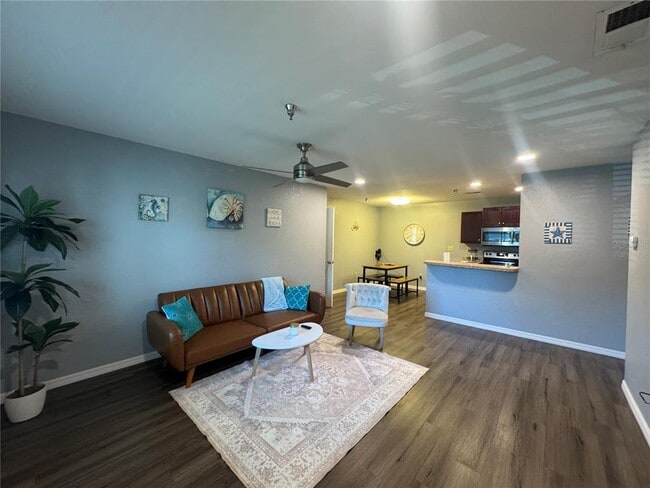 Building Photo - 10265 Gandy Blvd N