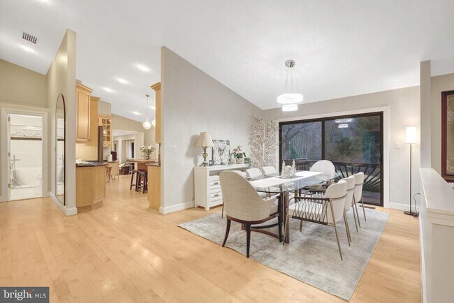 Building Photo - 10809 Nicholsridge Rd