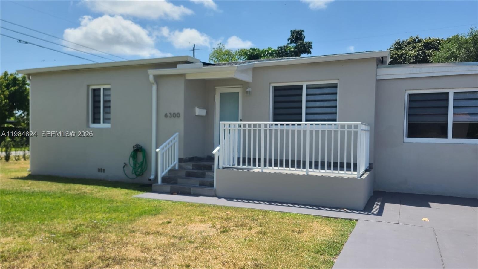 Building Photo - 6300 SW 21st St