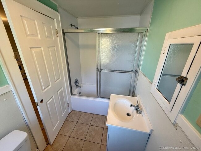 Building Photo - 26.5 Bridgeport Ave