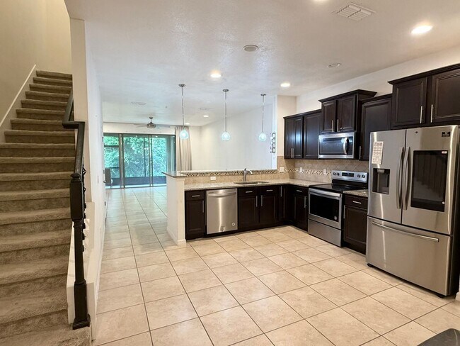Building Photo - 1288 Pavia Dr