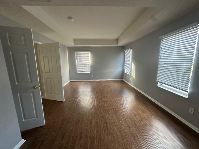 Building Photo - 11159 Prairie Hawk Dr