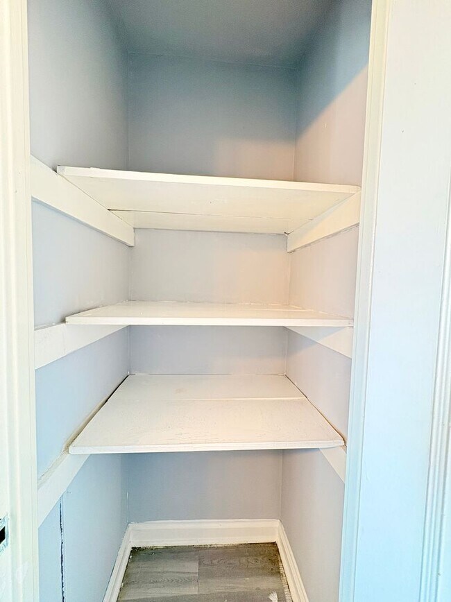 Building Photo - Charming Brick Home with Finished Basement, Modern Kitchen & Spacious Yard