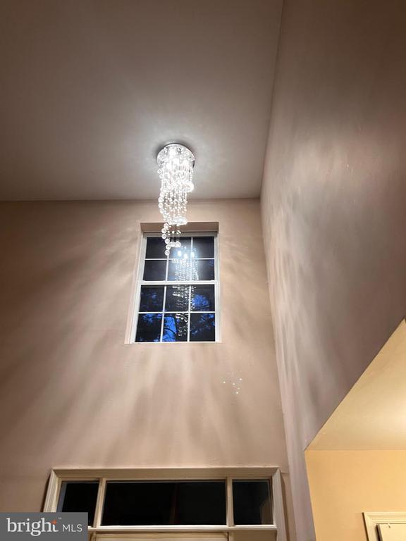 Building Photo - 709 Pebble Creek Ct