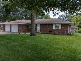 Building Photo - 408 Hopkins Rd