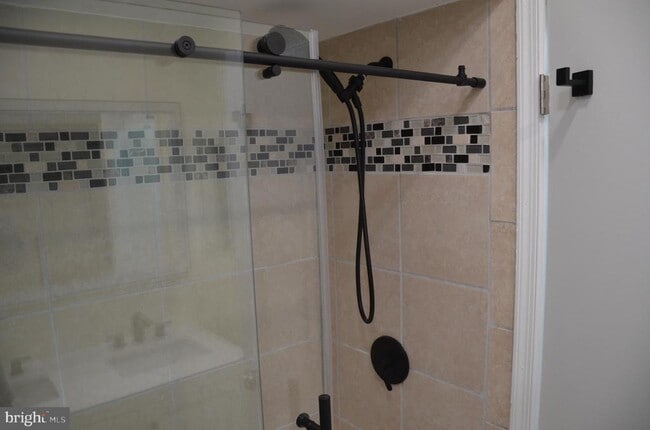 Building Photo - 9012 Paddock Ln