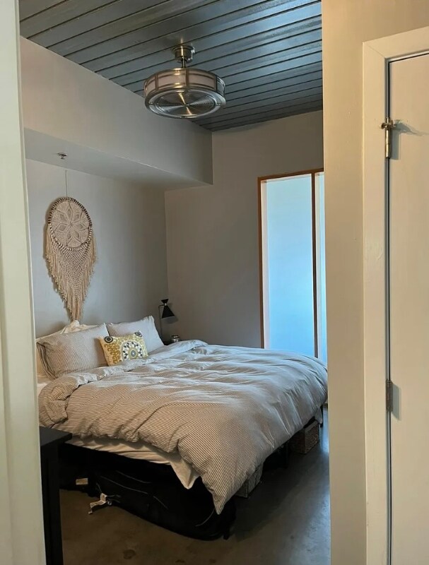 Building Photo - 620 Glen Iris Dr NE